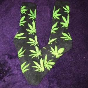 Weed socks