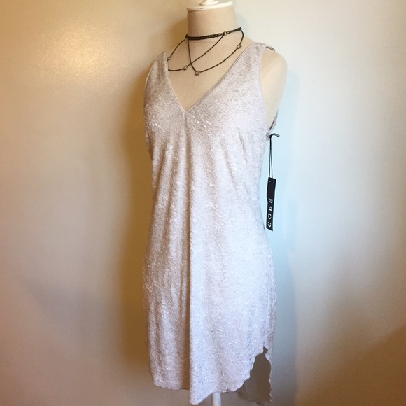 Nwt UO Velvet Paisely Cope V Dress
