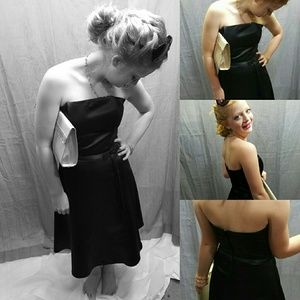 💥Flash Sale 💥Gorgeous Loft Satin LBD