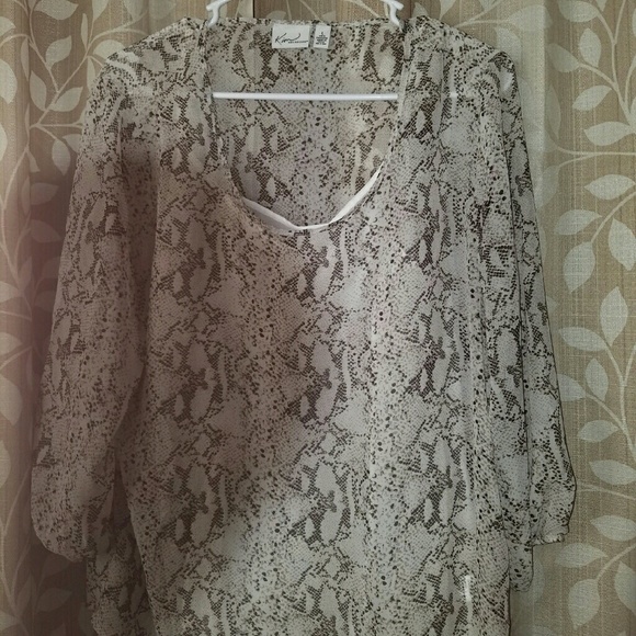 2 piece Kim Rogers blouse