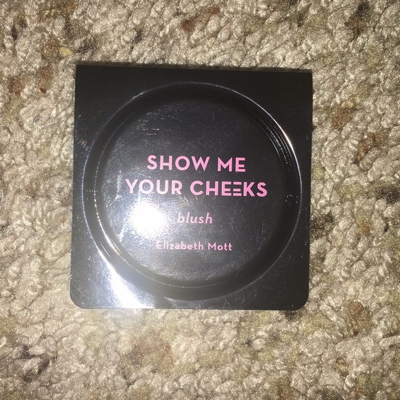 Show me your cheeks blush!!