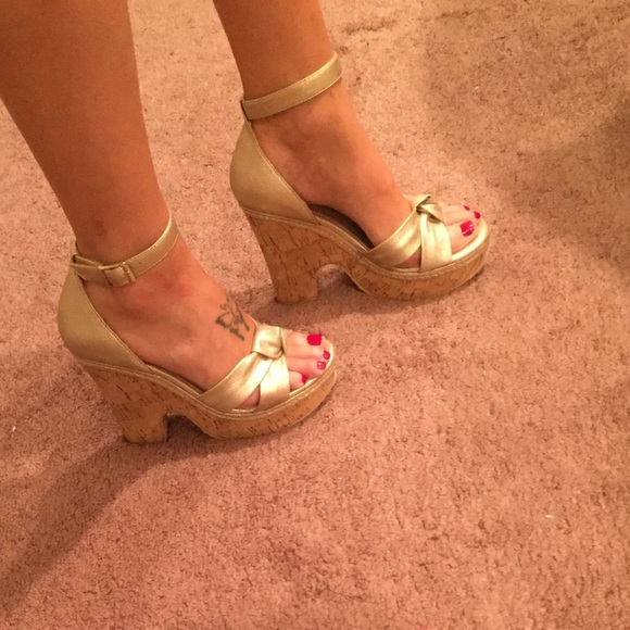 Elaine Turner Gold Wedges