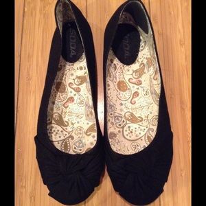 BUNDLE DEAL.. 3 pairs of cute comfy flats