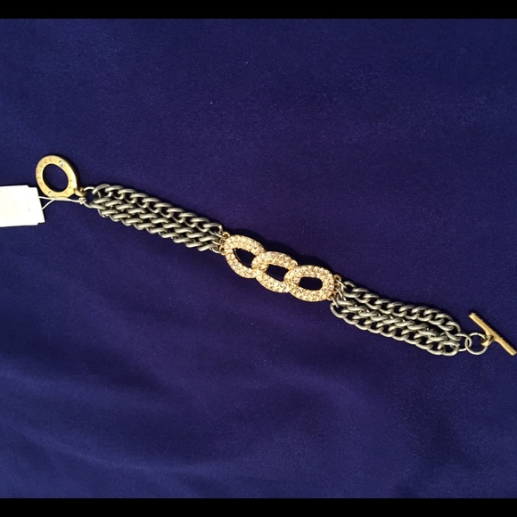 💗💗Lia Sophia two toned bracelet💗💗