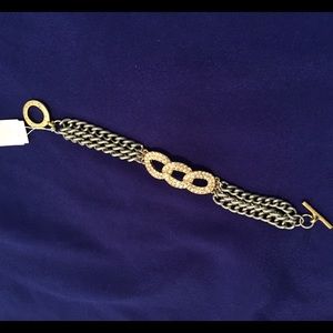 💗💗Lia Sophia two toned bracelet💗💗