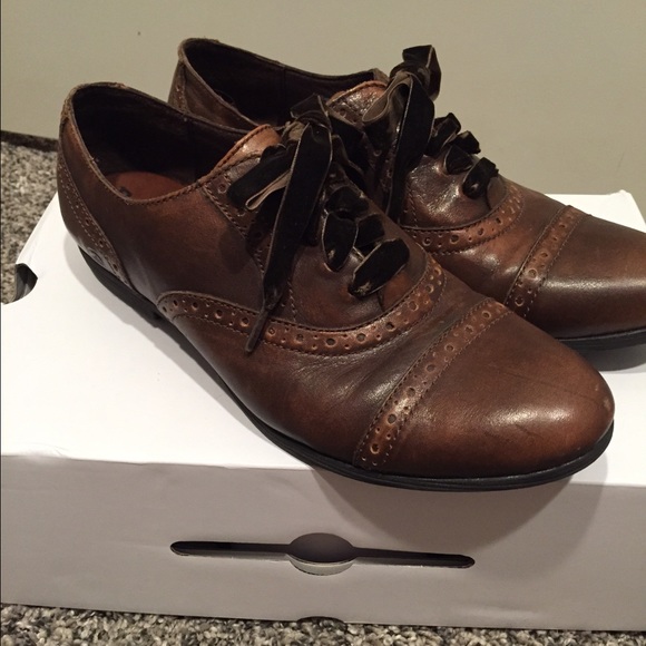Oxford style flats