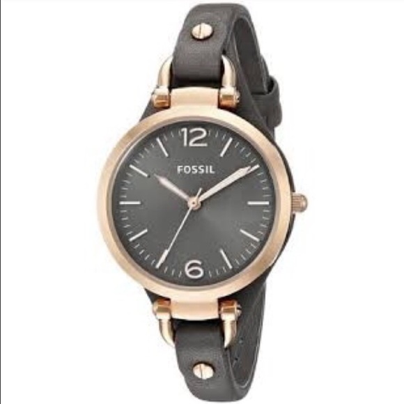 Leather fossil watch in excellent condition!