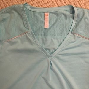 Lucy athletic top