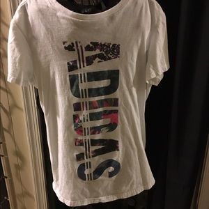 Adidas T-shirt