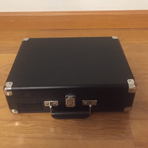 Crosley Cruiser Turntable- Black with Red Interior