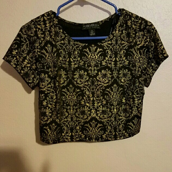 F21 plus crop top