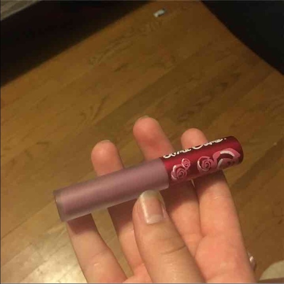 Lime Crime Velvetines - Cashmere