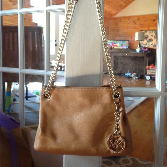 !! Michael Kors jet set chain convertible bag - Picture 2 of 2