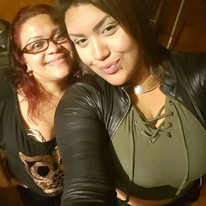 Meet your Posher, Yezenia