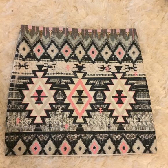 Aztec mini skirt