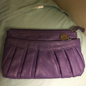 Elle leather clutch wallet