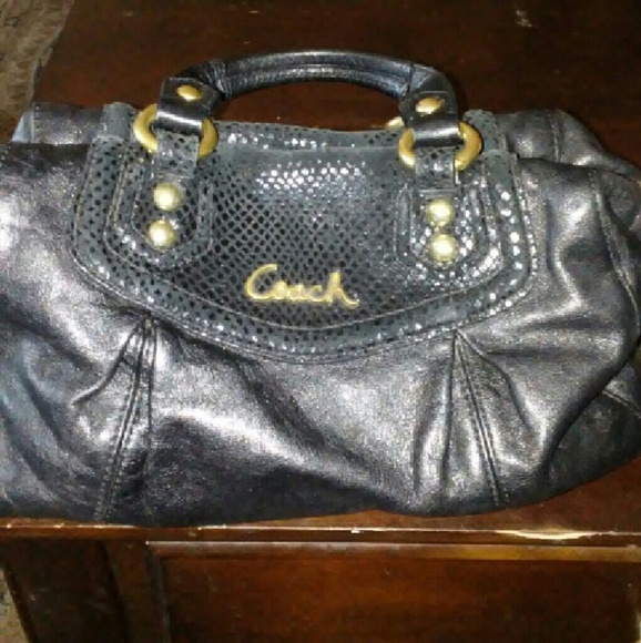 Authentic coach purse