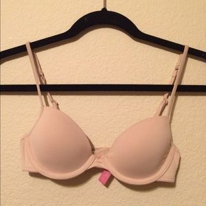 VS Pink T-Shirt Bra- Nude