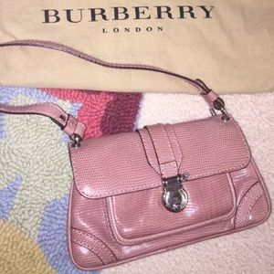Burberry bag for @redsteger