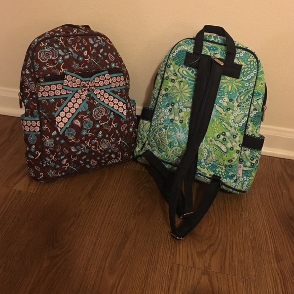 Cloth backpacks ziper backs super trendy