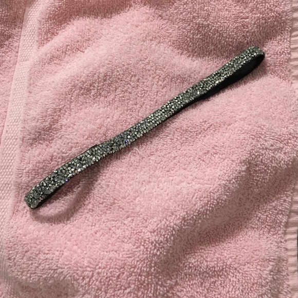 Silver/black headband