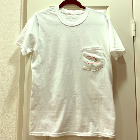 Vintage Vineyard Vines Christmas T-shirt