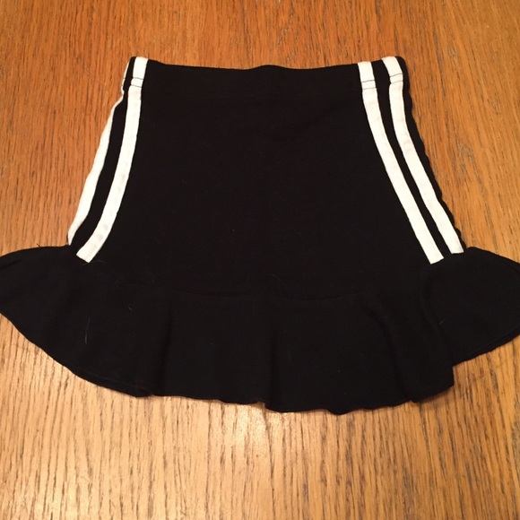 3 Girls Skirts Circo/Xhilaration - Picture 3 of 4