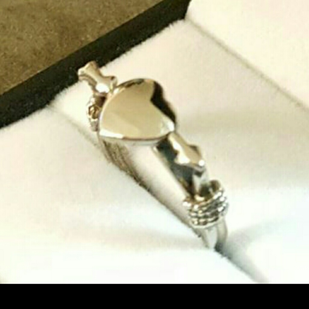 🌸 Heart ring🐝 - Picture 2 of 4