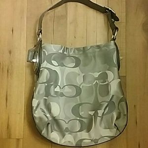 FLASH SALE*Genuine COACH Purse*