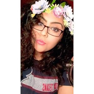 Meet your Posher, Cinthya