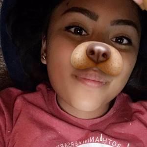 Meet your Posher, Caitlyn