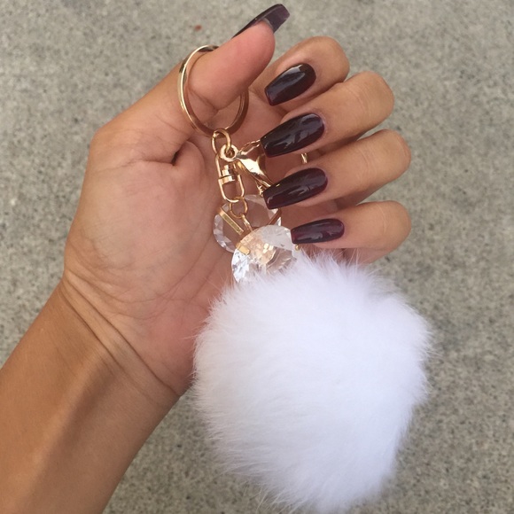 Tanya Kara Accessories - White Fur Ball Key Chain Tanya Kara Accessories - White Fur Ball Key Chain