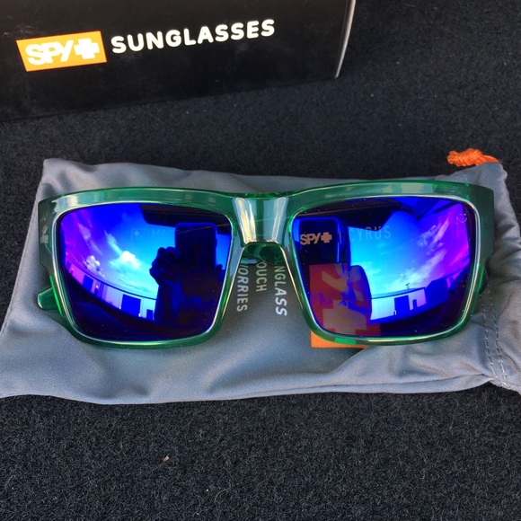 SOLD Authentic spys - Picture 3 of 4