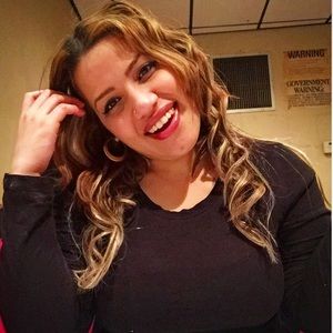 Meet your Posher, Ivette