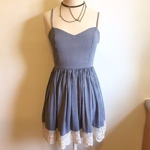🎉HP 8/28 Minkpink Striped Babydoll Crochet Dress