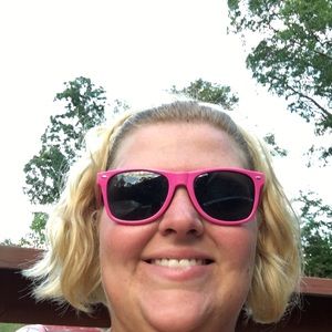 Meet your Posher, Elizabeth