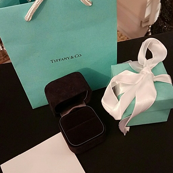 Tiffany & Co Presentation and Ring Box