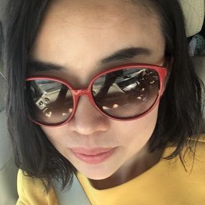 Meet your Posher, Yan