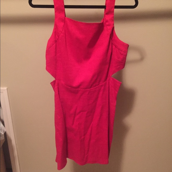 Side cut out red dress