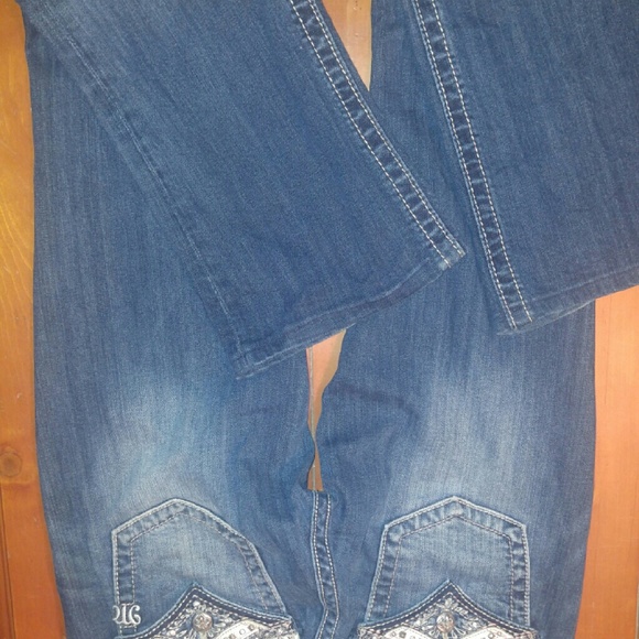 Jeans - Picture 3 of 3