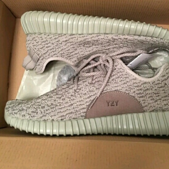 yeezy 360 shoes