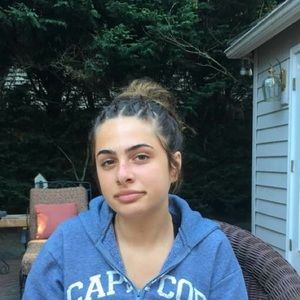 Meet your Posher, Ava