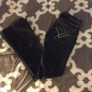 William Rast boot cut jeans. Cute flap pockets!