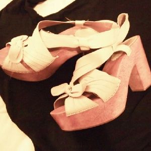 Miss Albright  shoes