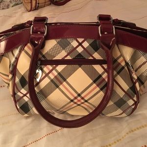 NEW PURSE RED, BLACK EXCELLENT CONDITION 👜👜👜