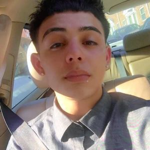 Meet your Posher, Neftali