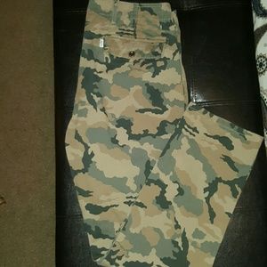 Levi Camo Pants