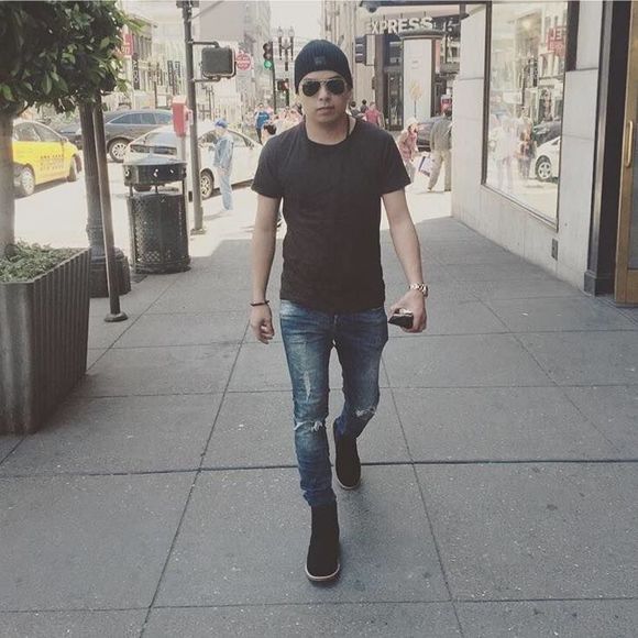 Meet your Posher, Urjay - Picture 1 of 1