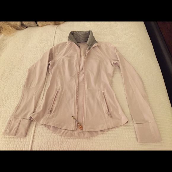 Lululemon Jacket, size 4. GUC.