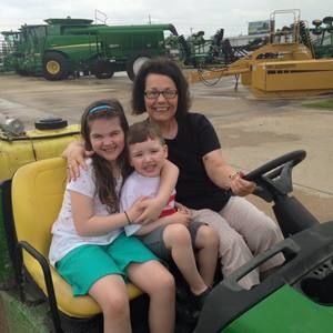 Meet your Posher, Deborah